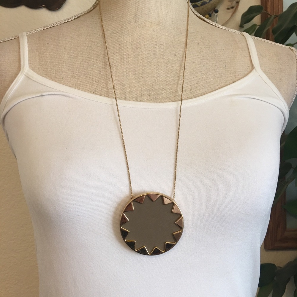 House of Harlow 1960 starburst pendant necklace